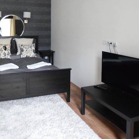 Luxury Apartment By Hi5-Varoshaz Suite Budapest Ngoại thất bức ảnh