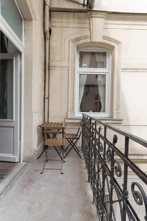 Luxury Apartment By Hi5-Varoshaz Suite Budapest Ngoại thất bức ảnh