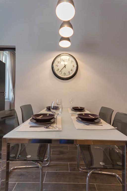 Luxury Apartment By Hi5-Varoshaz Suite Budapest Ngoại thất bức ảnh